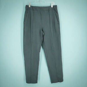 Everlane Size Medium M Gray The Dream Pintuck Stretch Waist Tapered Knit Pants